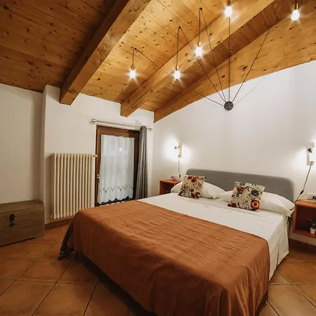 Maison Petit Rouge *